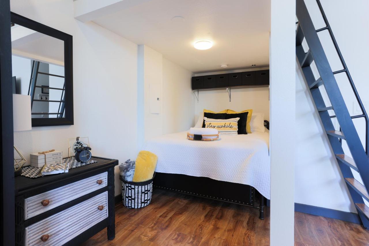 Old West Studio Lofts West 坦帕 外观 照片
