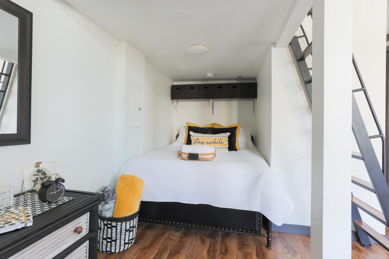 Old West Studio Lofts West 坦帕 外观 照片