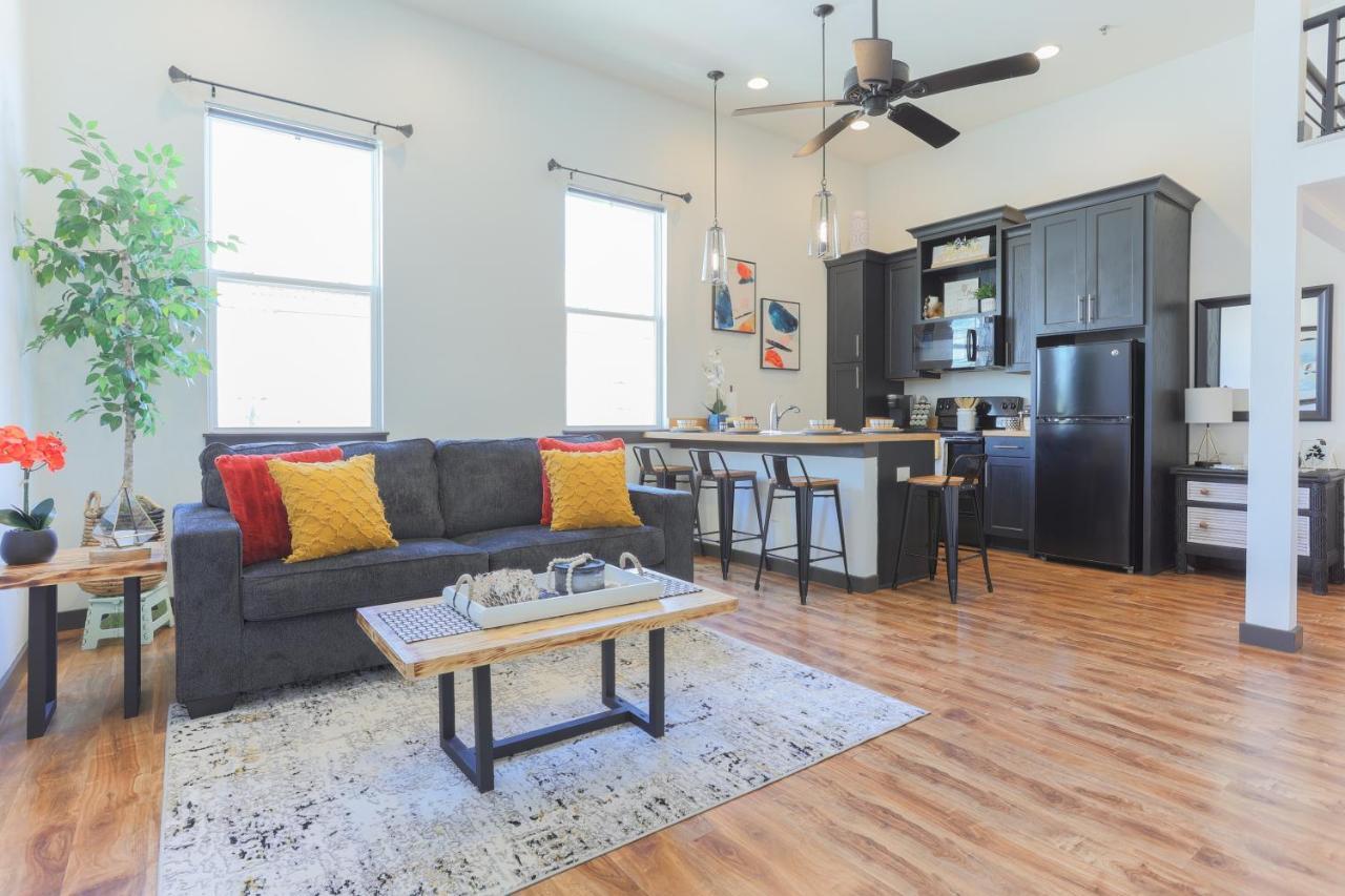 Old West Studio Lofts West 坦帕 外观 照片
