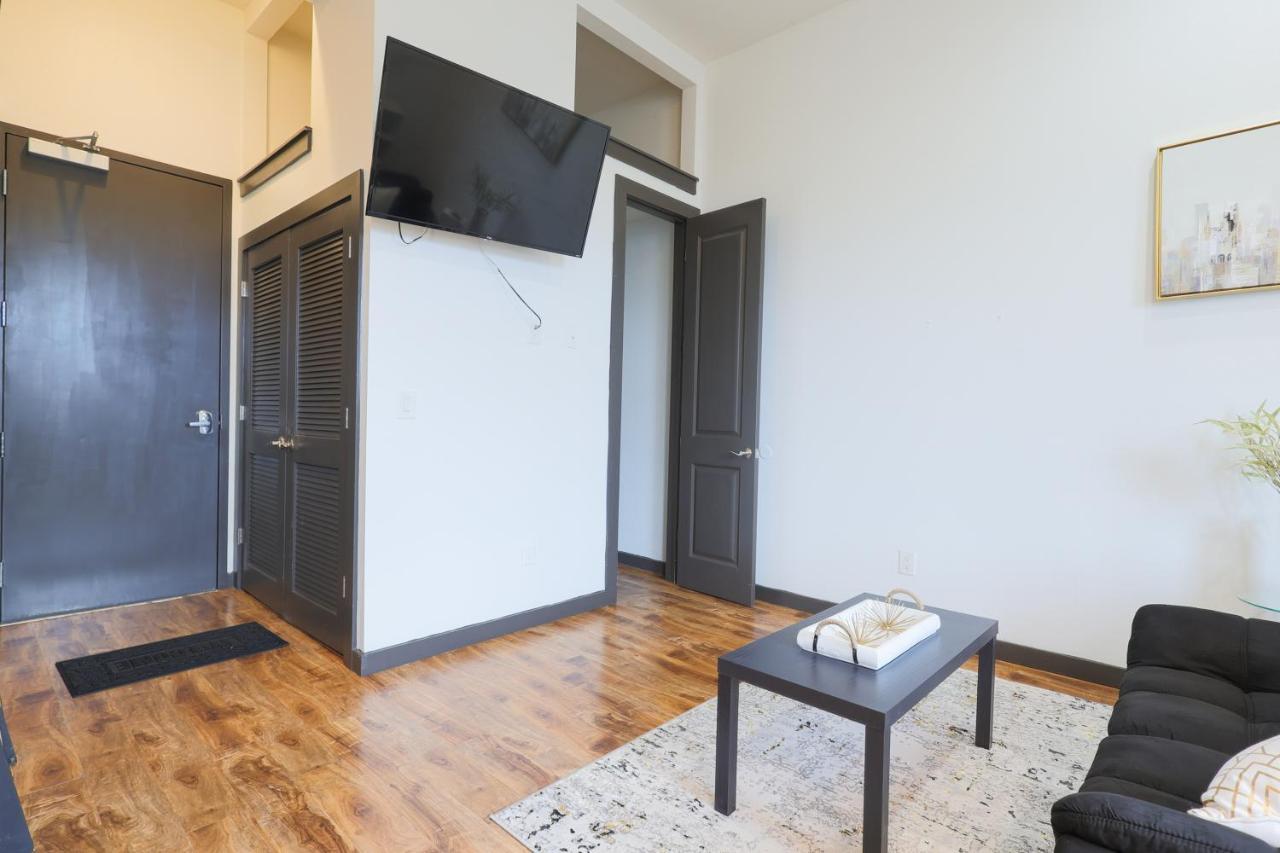 Old West Studio Lofts West 坦帕 外观 照片