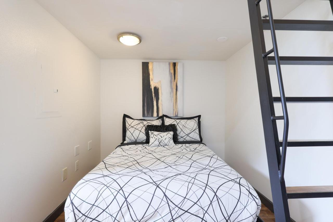 Old West Studio Lofts West 坦帕 外观 照片