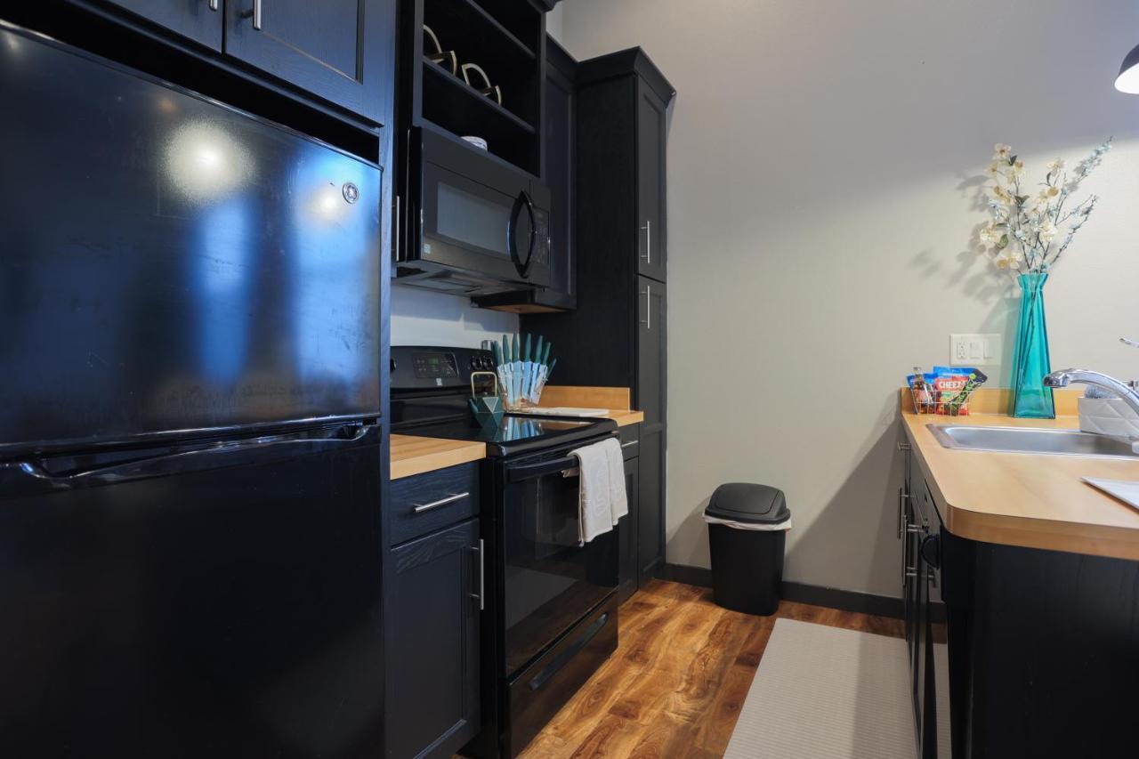 Old West Studio Lofts West 坦帕 外观 照片
