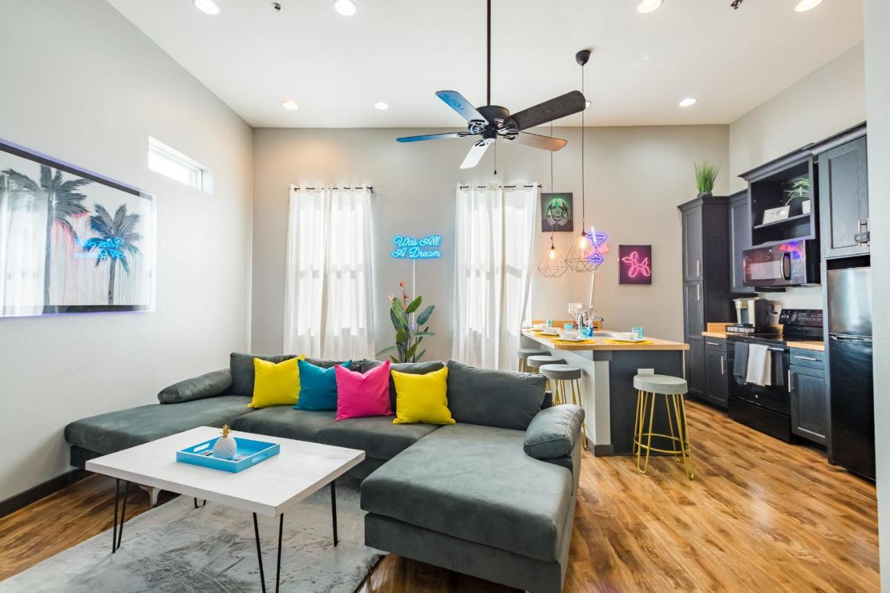 Old West Studio Lofts West 坦帕 外观 照片