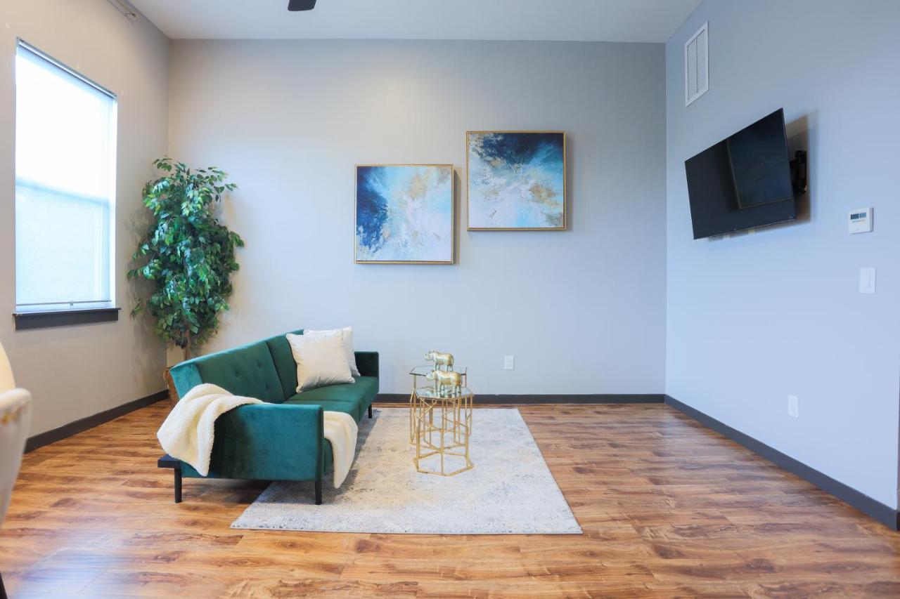 Old West Studio Lofts West 坦帕 外观 照片