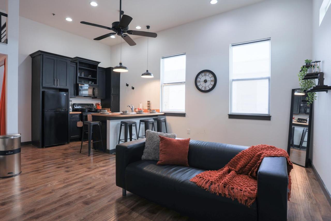 Old West Studio Lofts West 坦帕 外观 照片