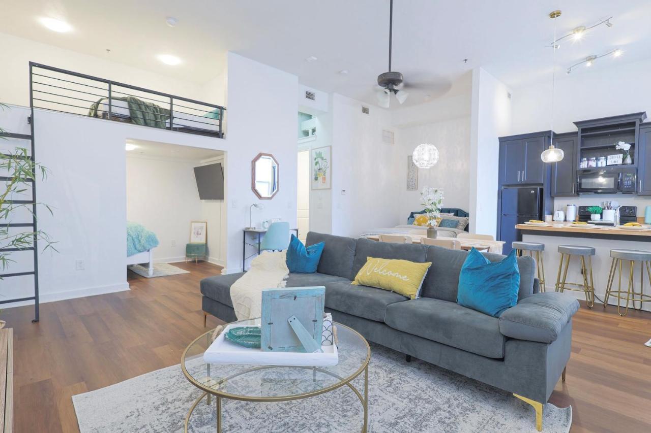 Old West Studio Lofts West 坦帕 外观 照片